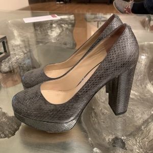 Kenneth Cole Snake Leather Chunky Heel Pumps 6.5